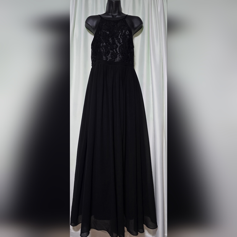 Girl’s Black Lace Maxi Dress